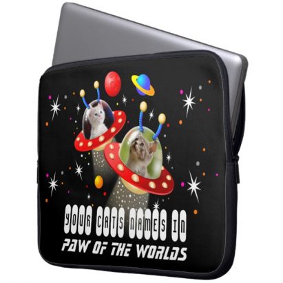 Alternative view of Put Your 2 Cats in UFOs Sci Fi Scene Laptop Sleeve