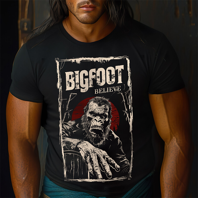 Cool Retro Believe in Bigfoot Vintage Monster T-Shirt