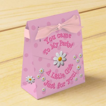 Alternative view of Pretty Pink Girls Personalised Unicorn Party Favour Box